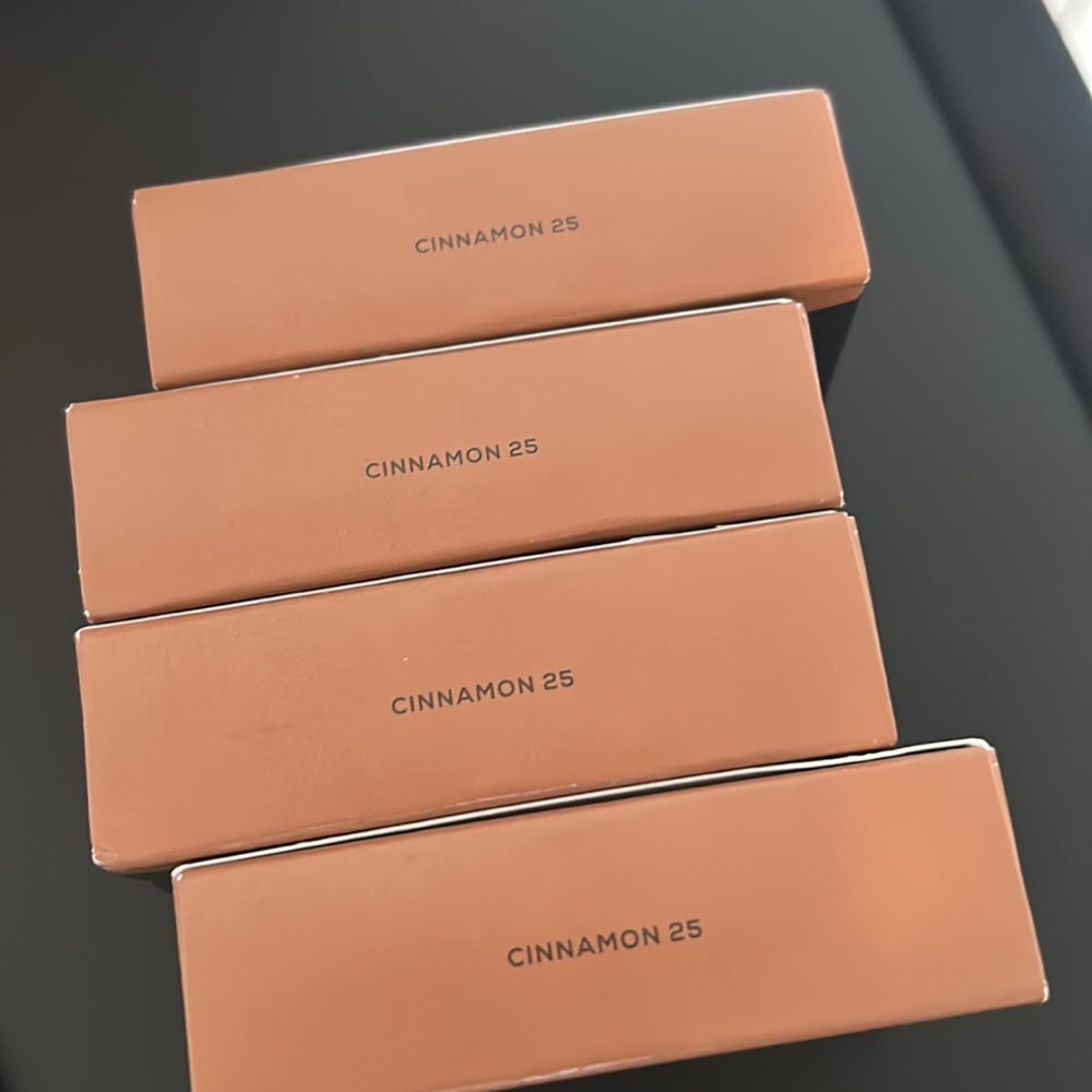 BareMinerals BarePro Powder - Picture 2 of 2